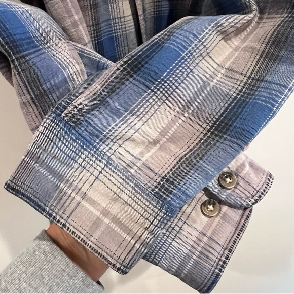 Carhartt heavy 100% cotton button down shirt mens size XL - Picture 3 of 5